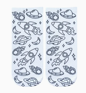 Coloring Socks