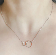 Load image into Gallery viewer, Stirling Silver Double Circles Interlocking Necklace
