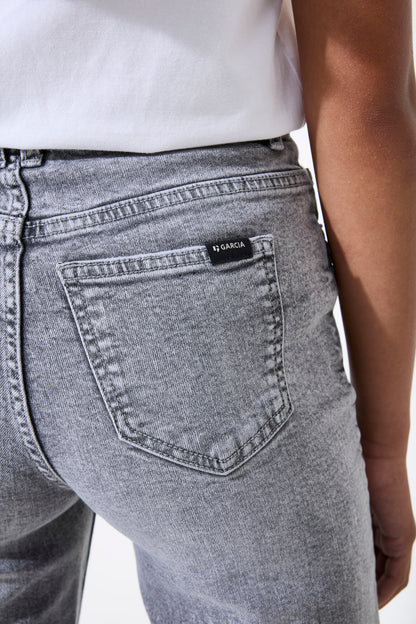 Ilvy Straight Leg High Waist Jeans