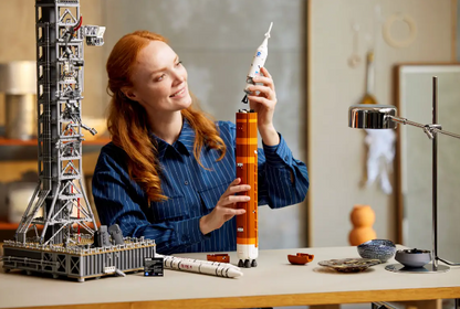 LEGO NASA Artemis Space Launch System