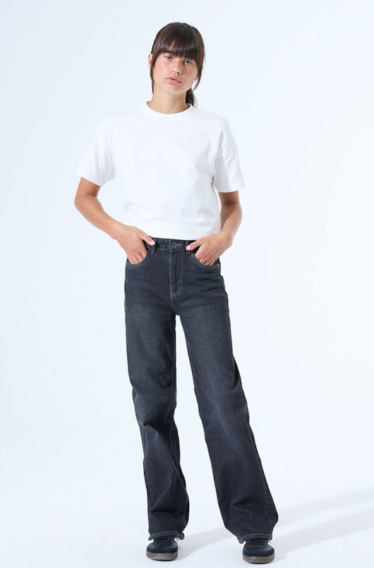Ilvy Straight Leg High Waist Jeans