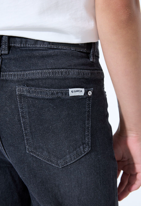 Ilvy Straight Leg High Waist Jeans