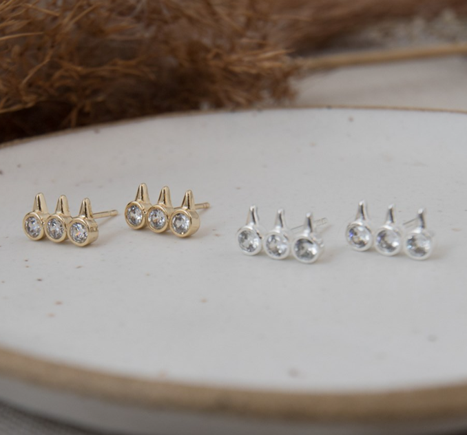 Temptress Studs