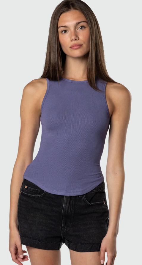 Women's Sunday Scoop Tank