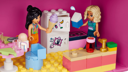 LEGO Creative Dollhouse Suitcase