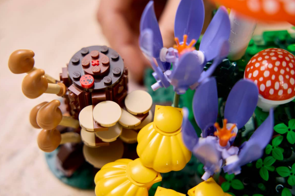 LEGO Woodland Mushrooms