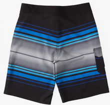 Load image into Gallery viewer, Billabong All Day Stripe Pro Boardshorts
