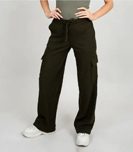 Load image into Gallery viewer, Willa Wide Leg Pant
