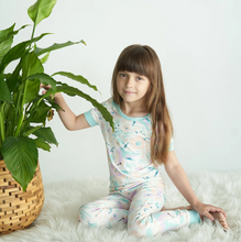 Load image into Gallery viewer, Bamboo Short Sleeve 2pc Pajama Set (Hummingbird Garden Print)
